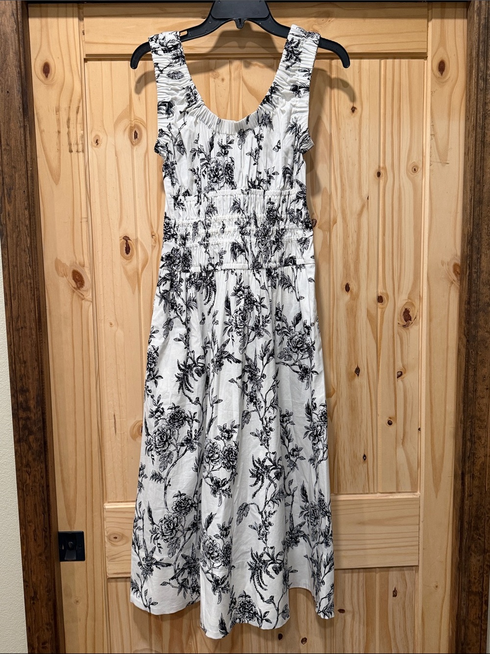 White House Black Market White and Black Floral Midi Dress